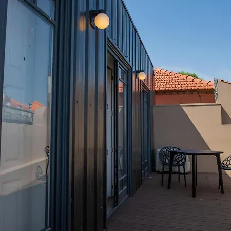 Spacious W/ Balcony & Ac By Lovelystay Porto