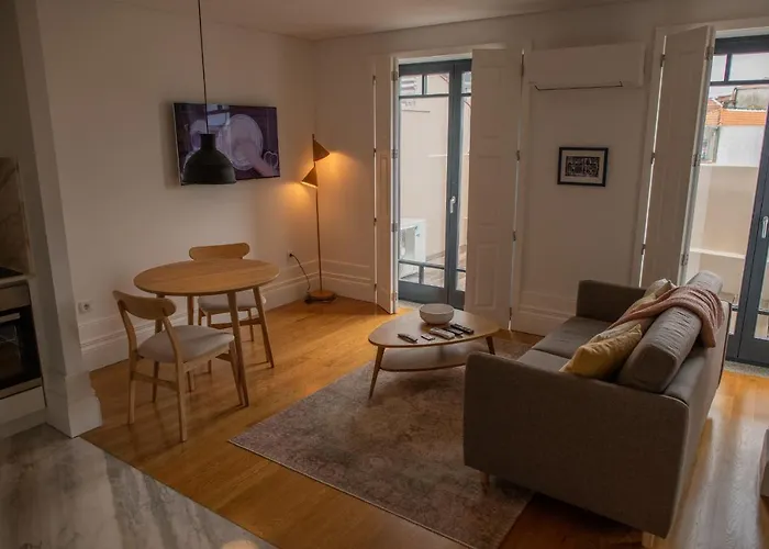 Spacious W/ Balcony & Ac By Lovelystay Appartement *