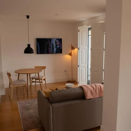 Spacious W/ Balcony & Ac By Lovelystay Apartment Porto