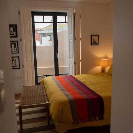 Spacious W/ Balcony & Ac By Lovelystay *